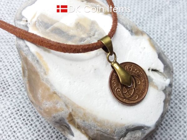 Denmark 1939 C coin necklace. 85 year 1 ore coin pendant. Antique Danish souvenir. Bronze plated pinch bail.