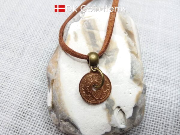 Denmark 1939 C coin necklace. 85 year 1 ore coin pendant. Antique Danish souvenir. Bronze plated bail and ring.