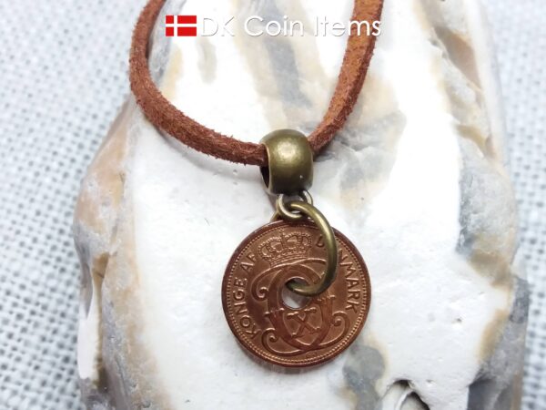 Denmark 1939 C coin necklace. 85 year 1 ore coin pendant. Antique Danish souvenir. Bronze plated bail and ring.