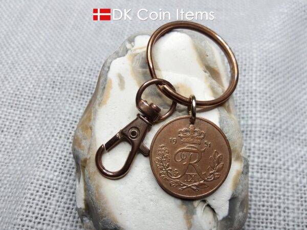 Denmark 1951 R coin keychain. 73 year old 25 ore coin pendant. 73rd birthday gift. Danish vintage coin souvenir copper plated decoratively.