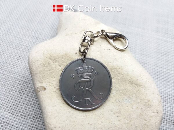 1961 coin charm with 63 year old Danish Crown R-initial 5 ore as pendant on swivel and lobster claw