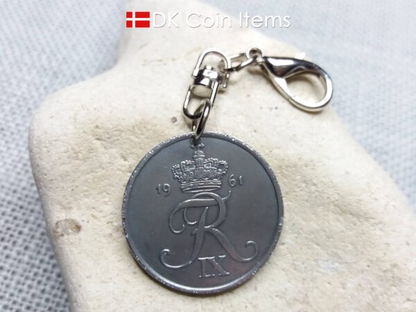 1961 coin charm with 63 year old Danish Crown R-initial 5 ore as pendant on swivel and lobster claw