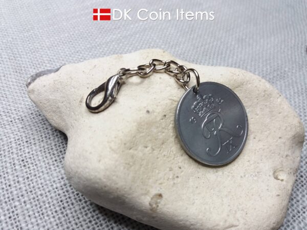 1962 coin charm with 62 year old Danish Crown R-initial 5 ore as pendant on chain and lobster claw