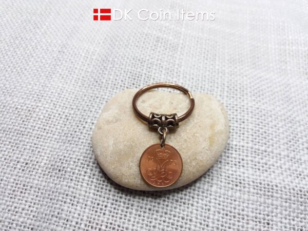 Denmark 1973 coin keychain with 51 year old M-initial 5 ore coin pendant.