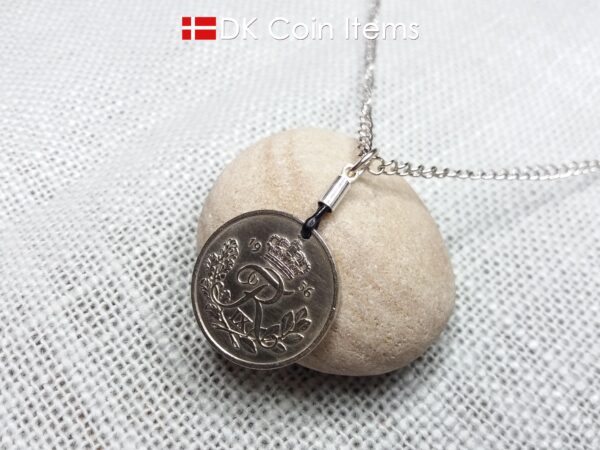 Denmark 1956 coin pendant necklace with 68 year old R initial 25 ore