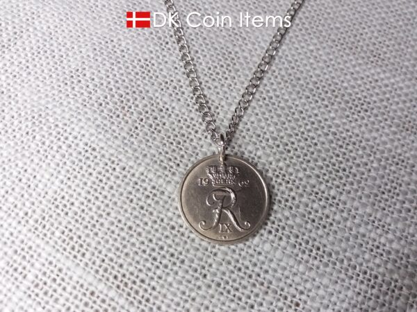 Denmark 1962 coin pendant necklace. 62 year old R initial 25 ore. 62nd birthday gift. Danish vintage gift