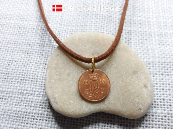 Denmark 1984 coin necklace with a 40 year old Danish 5 ore with Crown M initial as coin pendant. Danish vintage souvenir