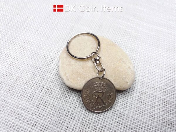 Denmark 1953 coin keychain with 71 year old Crown R initial 25 ore as coin pendant