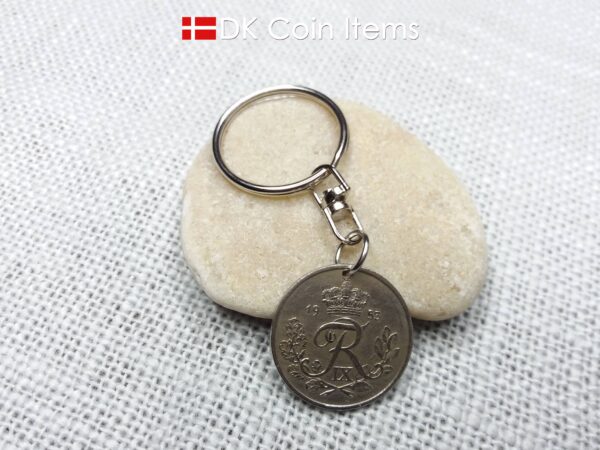 Denmark 1953 coin keychain with 71 year old Crown R initial 25 ore as coin pendant