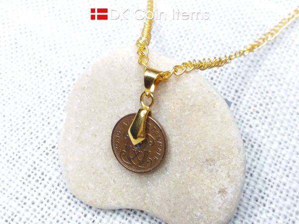 Denmark 1929 coin necklace. 95 year old coin pendant. Copper 1 ore with Crown C initial