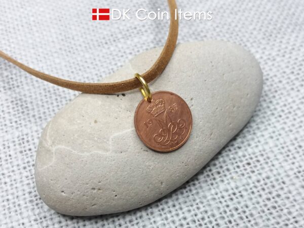 Denmark 1983 coin necklace with a 41 year old Danish 5 ore with Crown M initial as coin pendant. Danish vintage souvenir