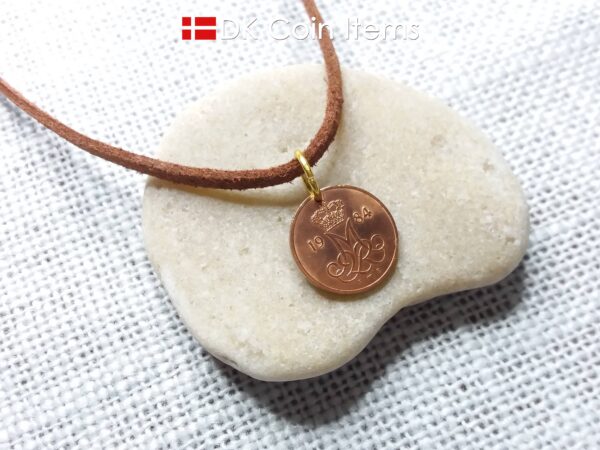 Denmark 1984 coin necklace with a 40 year old Danish 5 ore with Crown M initial as coin pendant. Danish vintage souvenir