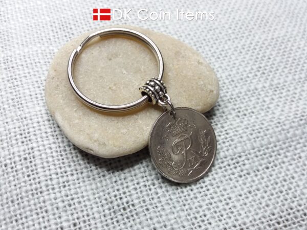 Denmark 1953 coin keychain. 71 year old Danish 25 ore with Crown R initial as coin pendant