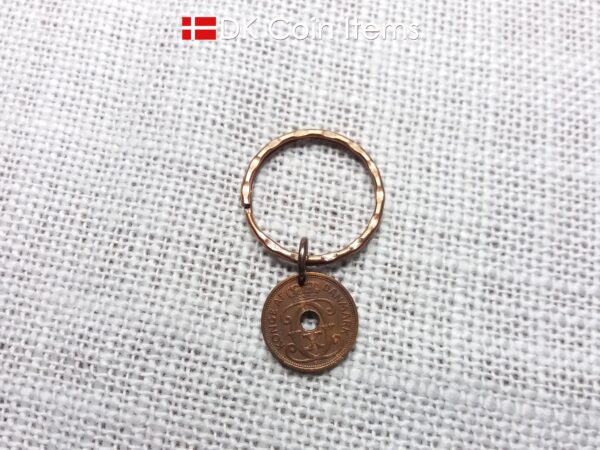 Denmark 1930 coin keychain. 94 year old Crown C initial Copper 1 ore as coin pendant