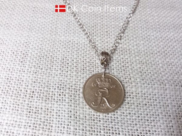 Denmark 1962 coin pendant necklace with 62 year old R initial 25 ore. 62nd birthday gift. Danish vintage souvenir gift