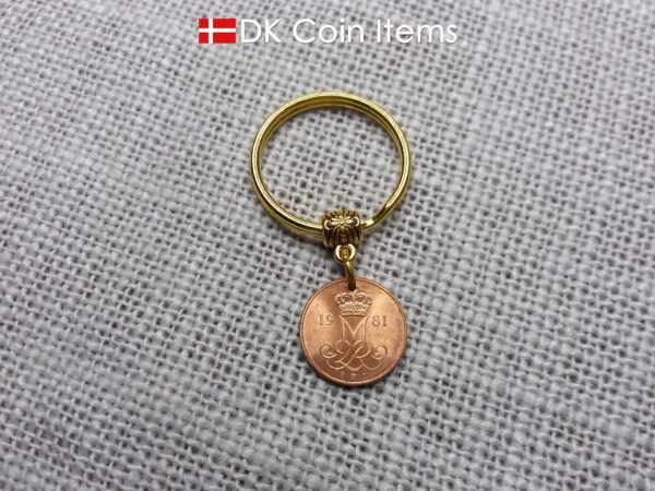 Denmark 1981 coin keychain. 43 year old coin pendant. Initial M 5 ore. 43rd birthday gift. 5th anniversary gift. Danish vintage souvenir