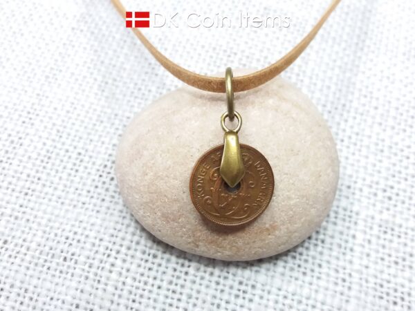 Denmark Crown C-initial 1929 coin necklace with 95 year old copper 1 ore as pendant. 95th birthday gift. Danish vintage souvenir gift