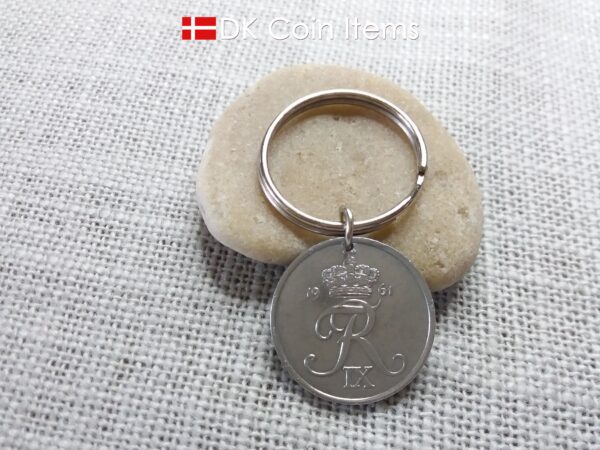 Denmark 1961 Crown R initial coin keychain with 63 year old 5 ore as coin pendant. Unique 63rd birthday gift or Danish vintage souvenir