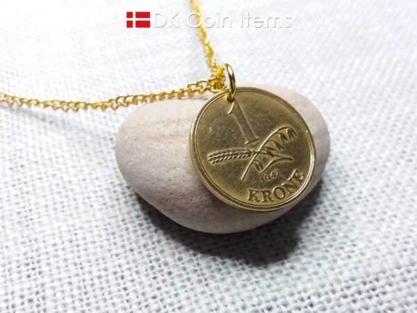 Denmark 1947 coin necklace with 77 year old golden 1 krone coin pendant. 77th birthday gift, 1st anniversary gift, Danish vintage souvenir