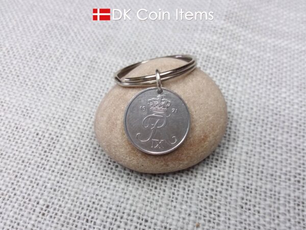 Denmark 1971 coin pendant keychain. 53 year old Crown R initial 2 ore. 53rd birthday gift. 2nd anniversary gift. Danish vintage souvenir