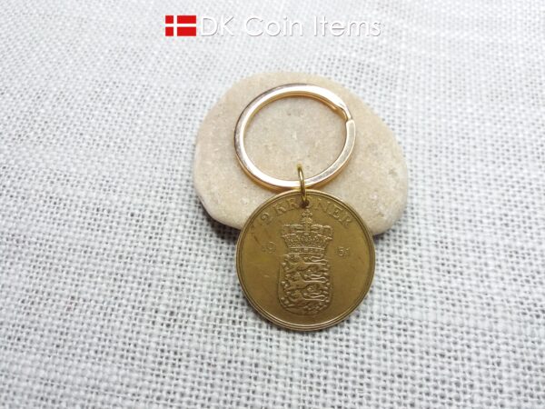 Denmark 1951 coin keychain with 73 year old golden Crown Coat of Arms 2 kroner as coin pendant. 73rd birthday gift. Danish vintage souvenir