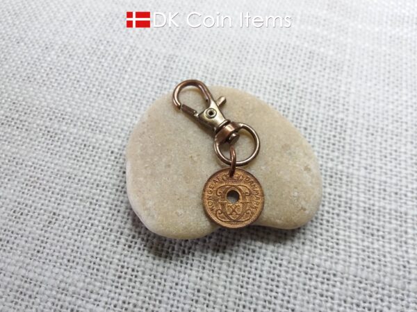 Denmark 1939 Crown C-initial coin pendant charm with 85 year old copper 1 ore on trigger clip. 85th birthday gift. Danish vintage souvenir