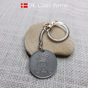 Crown R coin keychain with 61 year old Danish 5 ore 1963 as coin pendant on snake keyring. Vintage souvenir from Denmark.