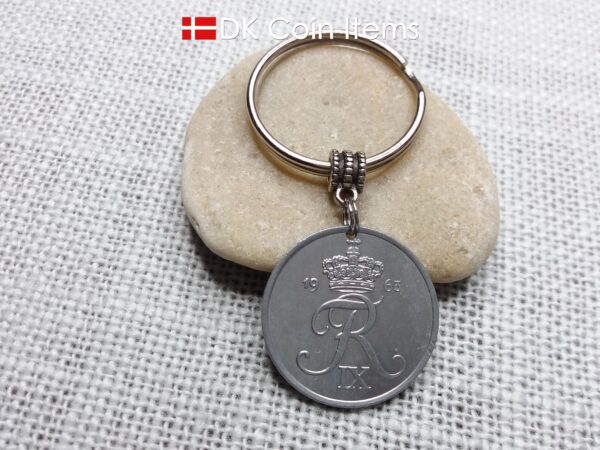 Denmark 1963 Crown R coin keychain with 61 year old 5 ore as coin pendant. Unique 61st birthday gift or Danish vintage souvenir