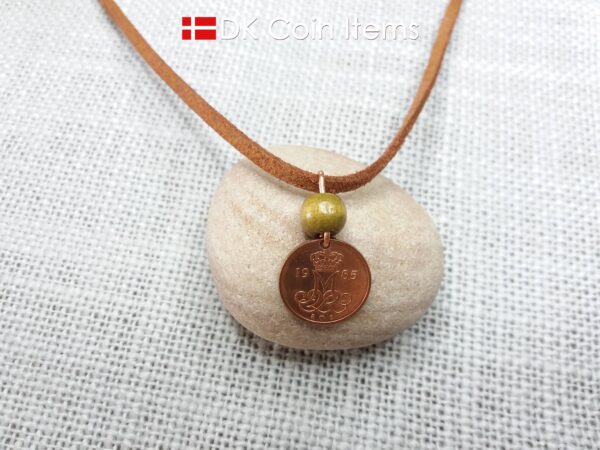 Crown M-initial 1985 coin necklace with 39 year old Danish 5 ore as coin pendant. 39th birthday gift. Danish vintage souvenir