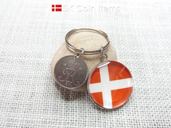 Denmark 1971 coin keychain with 53 year old Crown R 2 ore coin and Danish flag picture pendant. Danish vintage souvenir gift