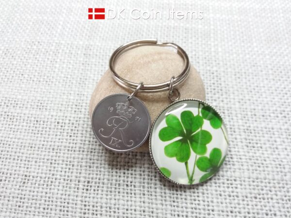 Denmark 1971 coin keychain with 53 year old Crown R 2 ore coin and Four-Leaf Lucky Clover painting pendant. Danish vintage souvenir gift