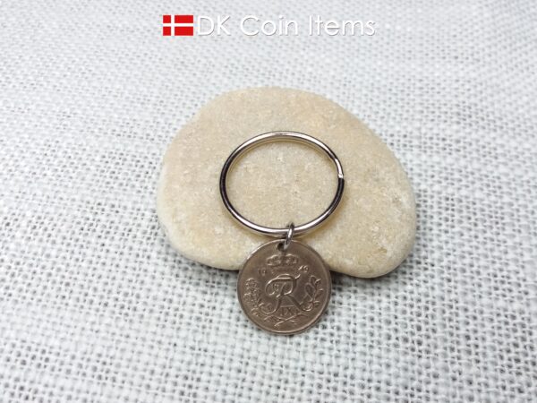 Denmark 1949 coin keychain with 75 year old Crown R initial 10 ore as coin pendant. 75th birthday gift. Danish vintage souvenir