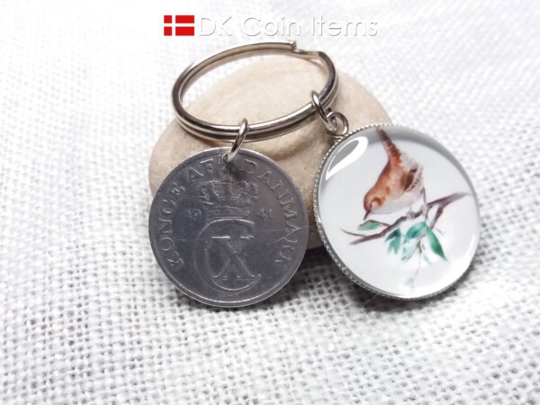 Denmark 1941 coin keychain with 83 year old Crown C initial 5 ore coin and Wren bird painting pendant. Danish vintage souvenir