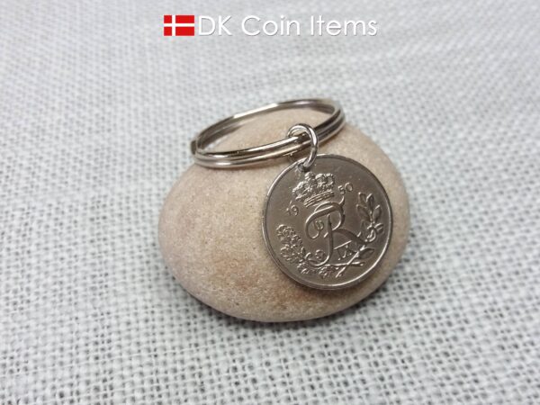 Denmark R-initial 1950 coin keychain with 74 year old 25 ore as coin pendant on 30mm keyring