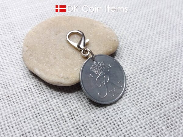 Danish Crown R coin keychain with 61 year old 5 ore 1963 as coin pendant on lobster claw. Vintage souvenir from Denmark