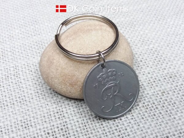 Denmark 1952 Crown R initial coin keychain with 72 year old 5 ore as coin pendant. Unique 72nd birthday gift or Danish vintage souvenir