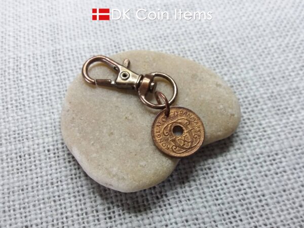 Denmark 1939 Crown C-initial coin pendant charm with 85 year old copper 1 ore on trigger clip. 85th birthday gift. Danish vintage souvenir