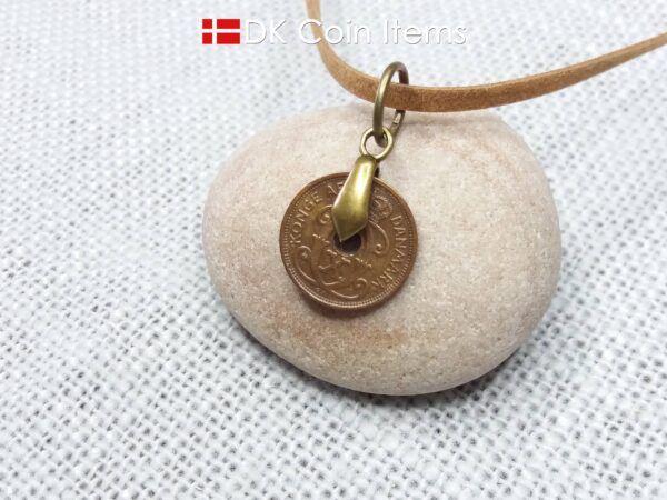 Denmark Crown C-initial 1929 coin necklace with 95 year old copper 1 ore as pendant. 95th birthday gift. Danish vintage souvenir gift