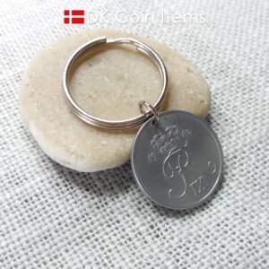 Denmark 1962 Crown R initial coin keychain with 62 year old 5 ore as coin pendant. Unique 62nd birthday gift or Danish vintage souvenir