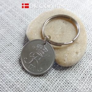 Denmark 1960 Crown R initial coin keychain with 64 year old 5 ore as coin pendant. Unique 64th birthday gift or Danish vintage souvenir