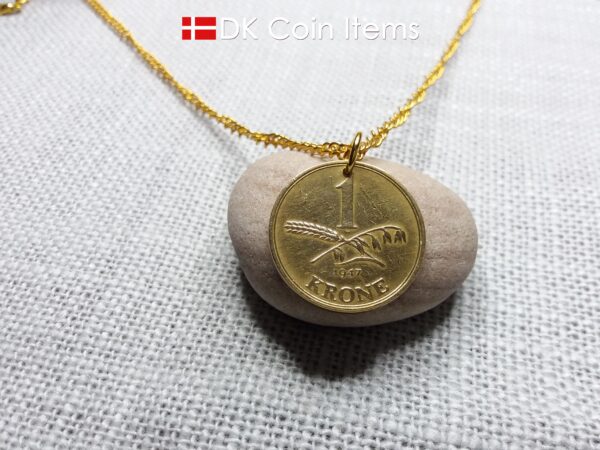 Denmark 1947 coin necklace with 77 year old golden 1 krone coin pendant. 77th birthday gift, 1st anniversary gift, Danish vintage souvenir