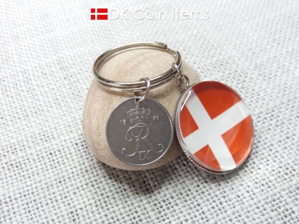 Denmark 1971 coin keychain with 53 year old Crown R 2 ore coin and Danish flag picture pendant. Danish vintage souvenir gift