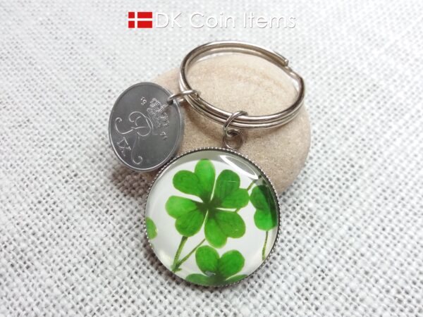 Denmark 1971 coin keychain with 53 year old Crown R 2 ore coin and Four-Leaf Lucky Clover painting pendant. Danish vintage souvenir gift