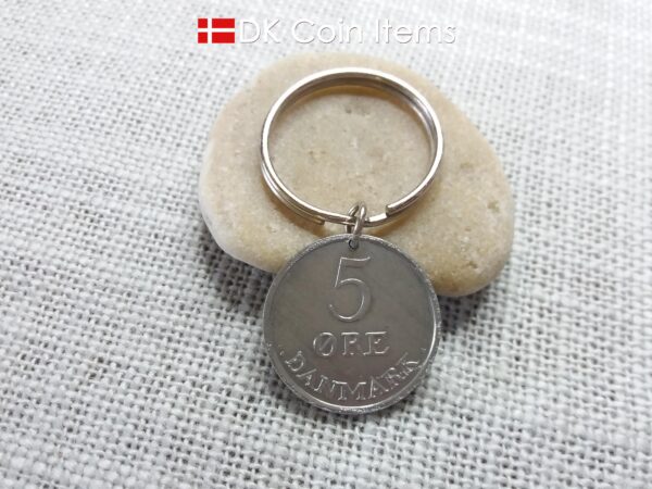 Denmark 1961 Crown R initial coin keychain with 63 year old 5 ore as coin pendant. Unique 63rd birthday gift or Danish vintage souvenir