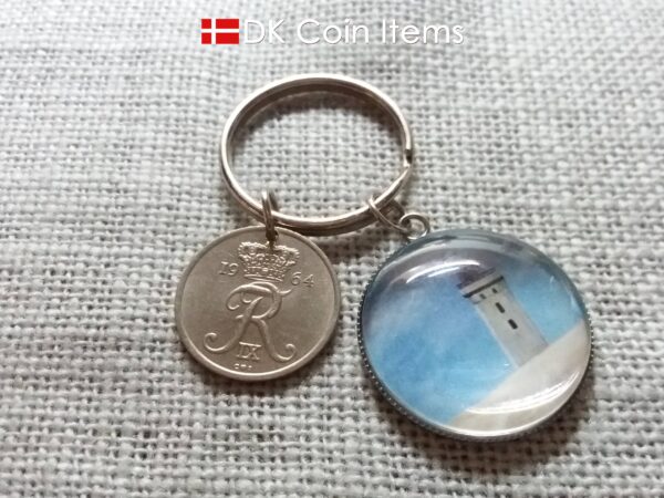 Denmark 1964 coin keychain with 55 year old Crown R 25 ore coin and Rubjerg Knude Lighthouse painting pendant. Danish vintage souvenir gift