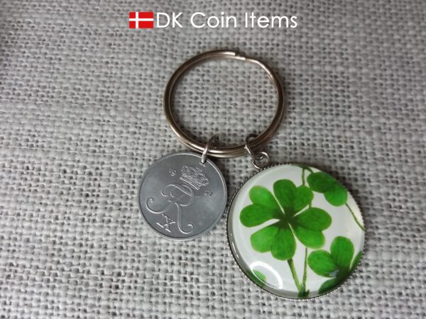 Denmark 1971 coin keychain with 53 year old Crown R 2 ore coin and Four-Leaf Lucky Clover painting pendant. Danish vintage souvenir gift