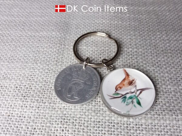 Denmark 1941 coin keychain with 83 year old Crown C initial 5 ore coin and Wren bird painting pendant. Danish vintage souvenir