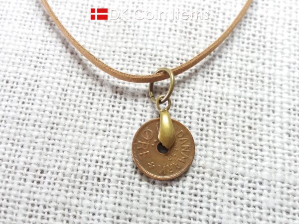 Denmark Crown C-initial 1929 coin necklace with 95 year old copper 1 ore as pendant. 95th birthday gift. Danish vintage souvenir gift