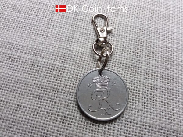 Danish 5 ore coin pendant charm. 61 year old Crown R initial coin from Denmark 1963. Unique 5th anniversary gift or 61st birthday gift