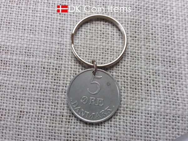 Denmark 1960 Crown R initial coin keychain with 64 year old 5 ore as coin pendant. Unique 64th birthday gift or Danish vintage souvenir